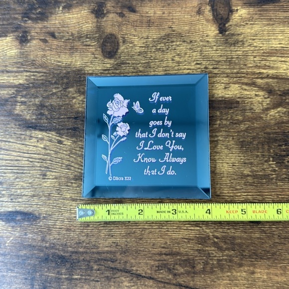 Decorative Glass Mirror Plaque with Floral Design - Picture 2 of 4